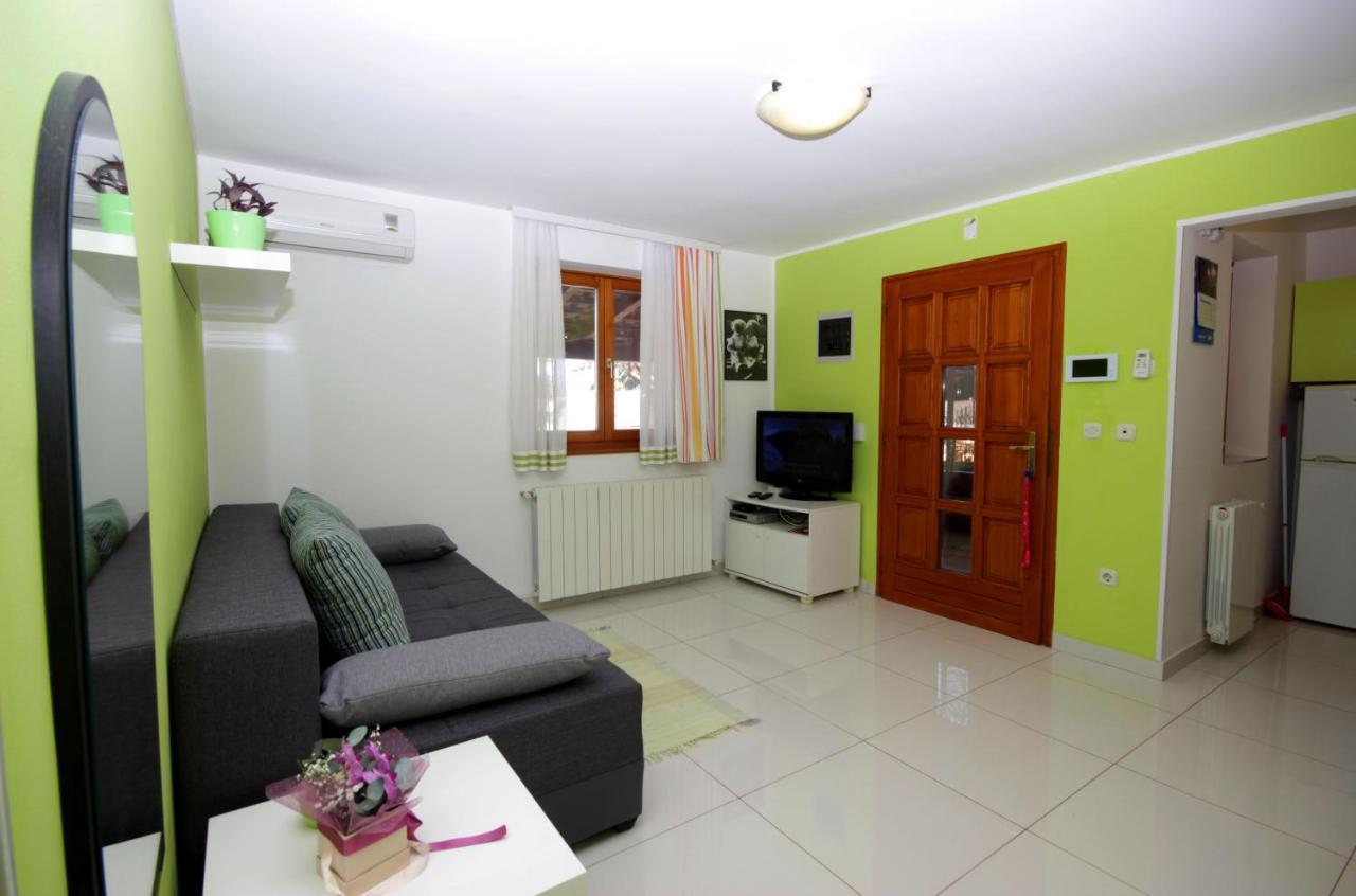 Guest house Bizjak Vinkuran Buitenkant foto